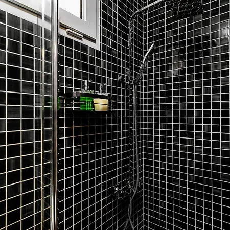 Seaside Duplex شقة *